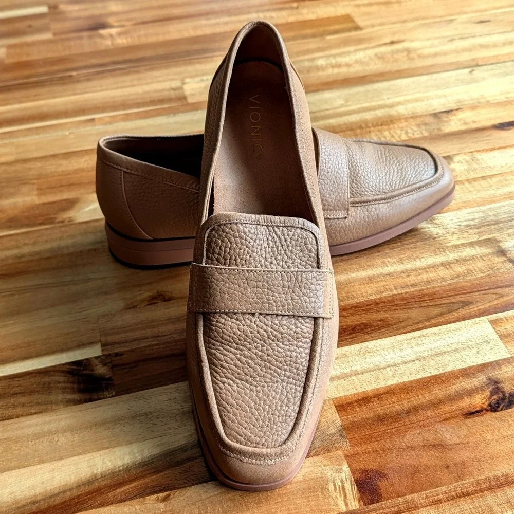 Vionic Sellah Tan Pebbled Leather Penny Loafers Comfort Shoes Women's Size 10